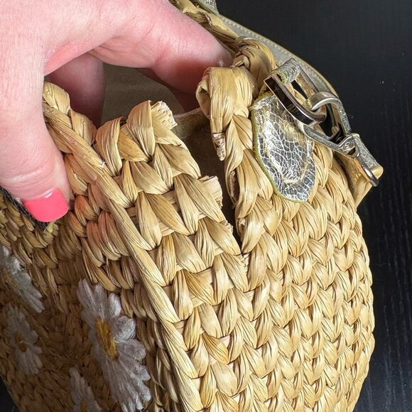 FLAWED, READ -- POOLSIDE Daisy Embroidery Maxine Straw Beach Tote Bag Purse - Picture 9 of 12